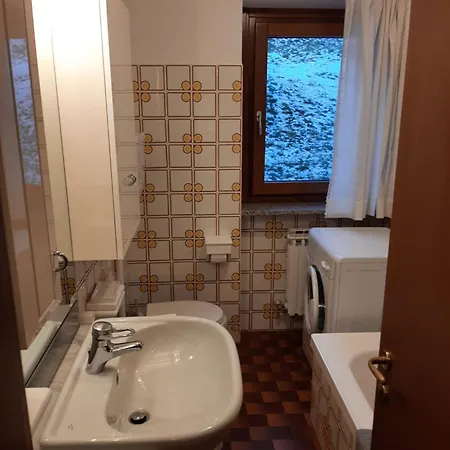 Civico 43 Interno 8 * Chiesa in Valmalenco